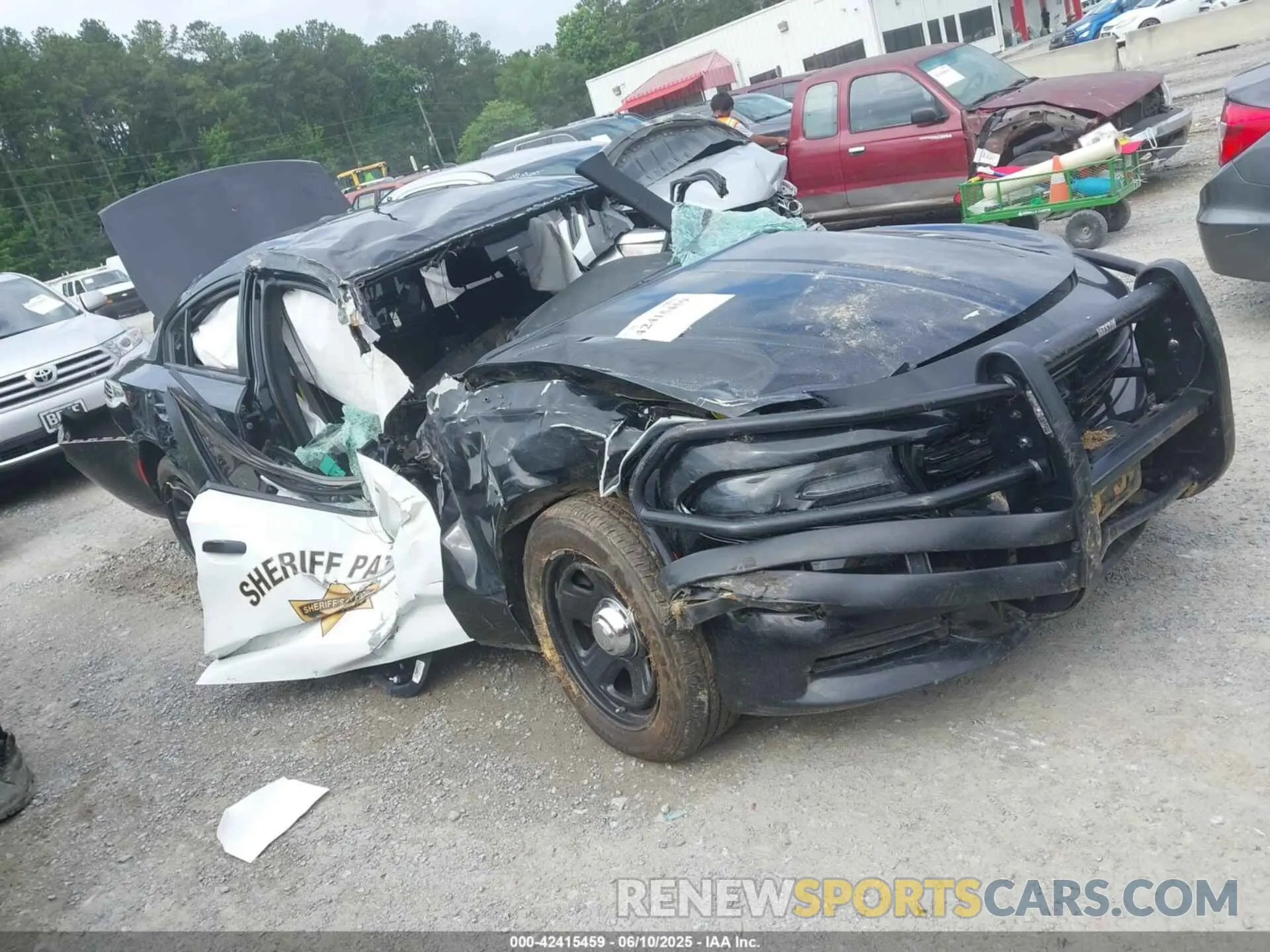 1 Photograph of a damaged car 2C3CDXAT4MH525202 DODGE CHARGER 2021