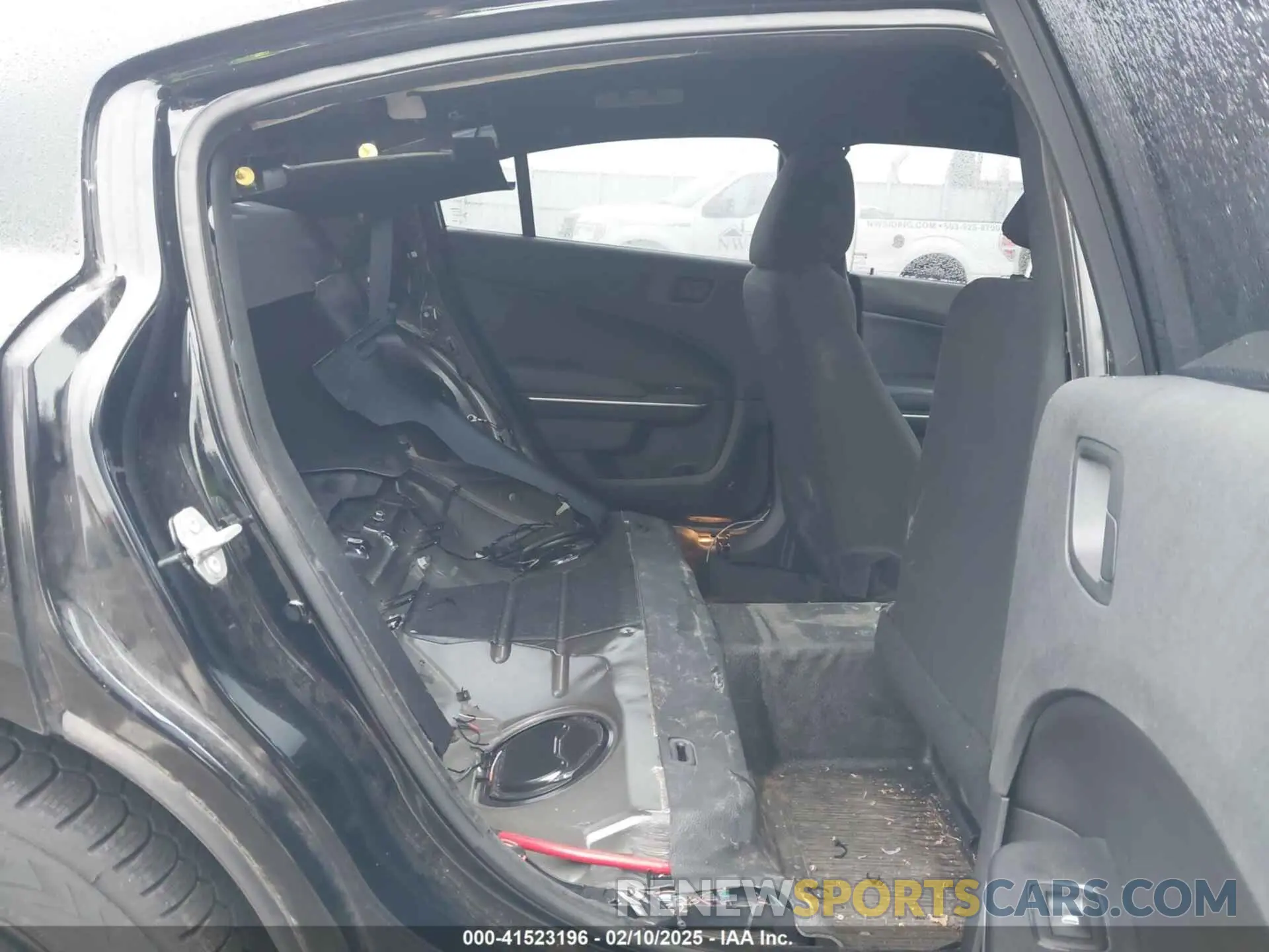 8 Photograph of a damaged car 2C3CDXAT4MH639717 DODGE CHARGER 2021