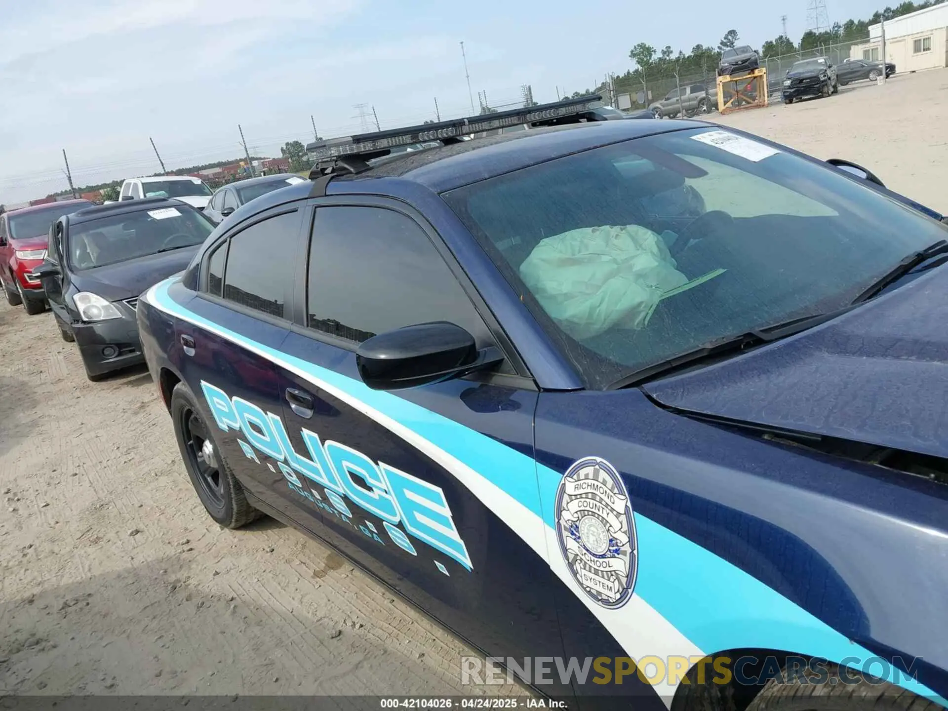 13 Photograph of a damaged car 2C3CDXAT6MH639895 DODGE CHARGER 2021