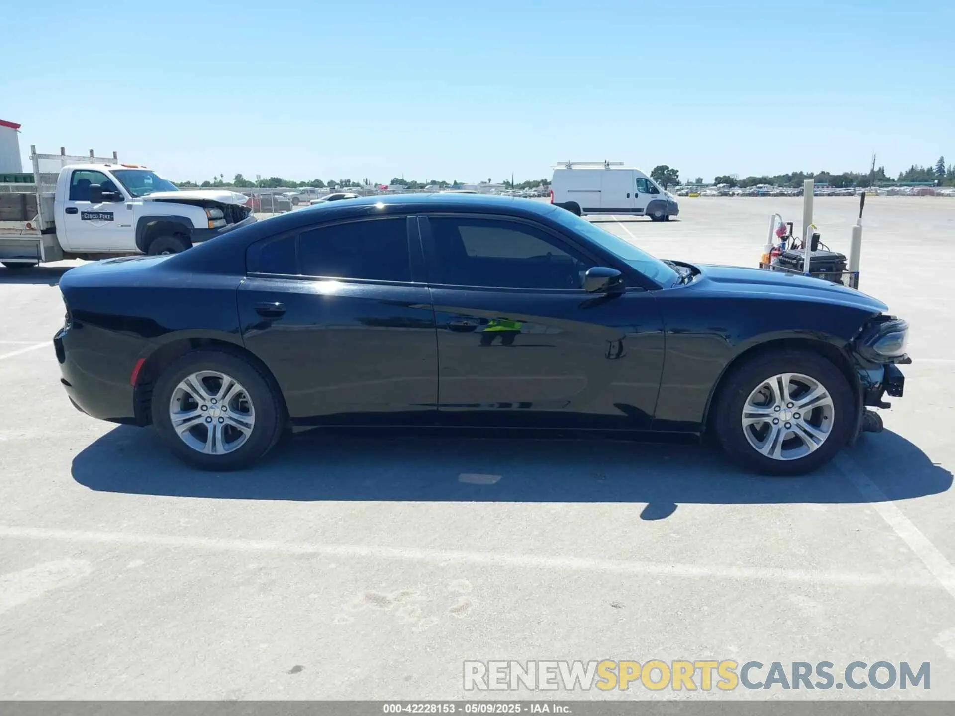 14 Photograph of a damaged car 2C3CDXBG1MH580871 DODGE CHARGER 2021