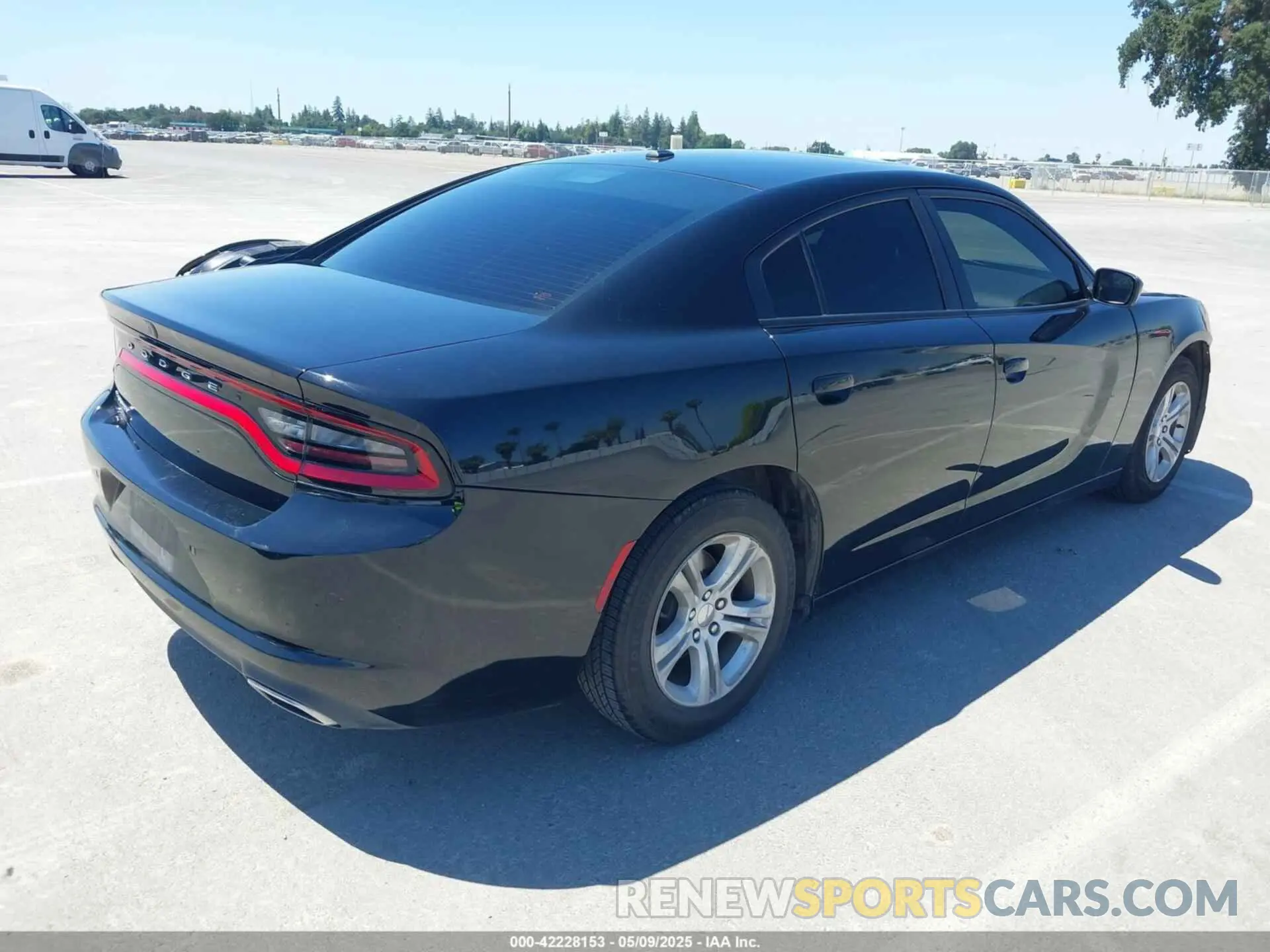 4 Photograph of a damaged car 2C3CDXBG1MH580871 DODGE CHARGER 2021