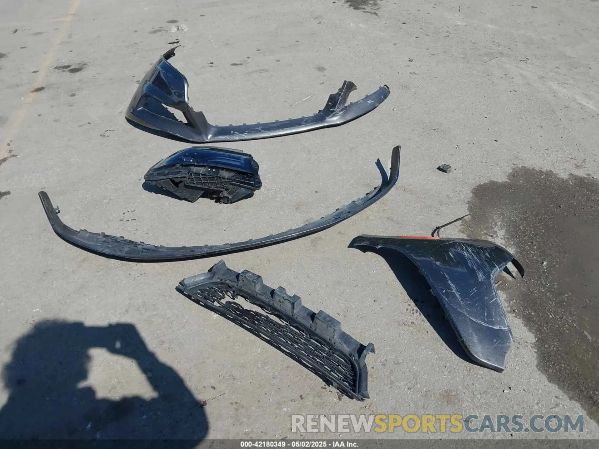 12 Photograph of a damaged car 2C3CDXBG4MH625396 DODGE CHARGER 2021