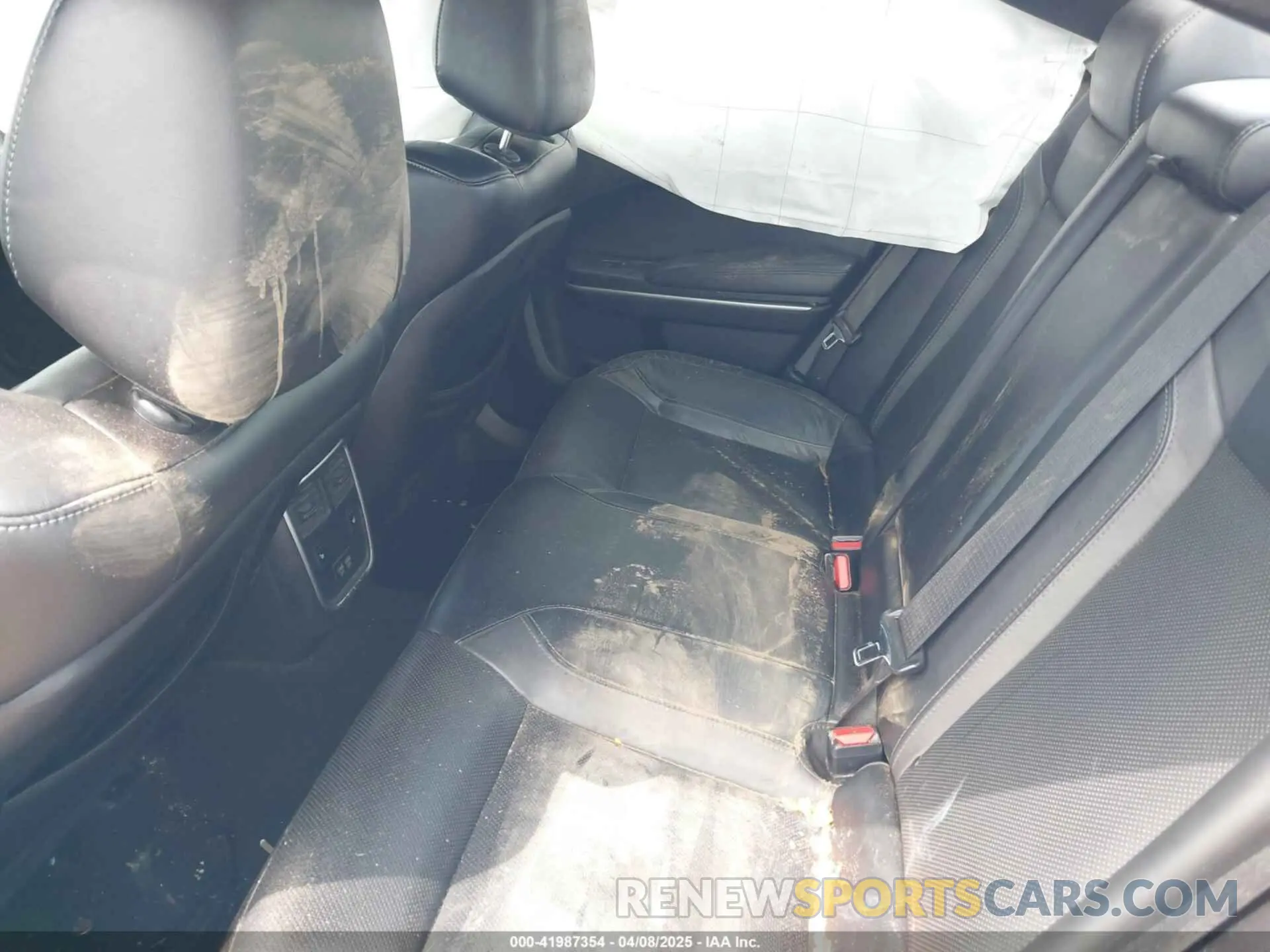 8 Photograph of a damaged car 2C3CDXBG6MH511142 DODGE CHARGER 2021