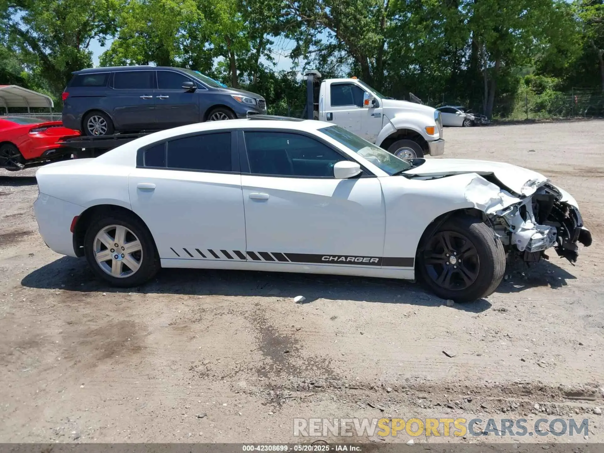 13 Photograph of a damaged car 2C3CDXBG6MH535232 DODGE CHARGER 2021