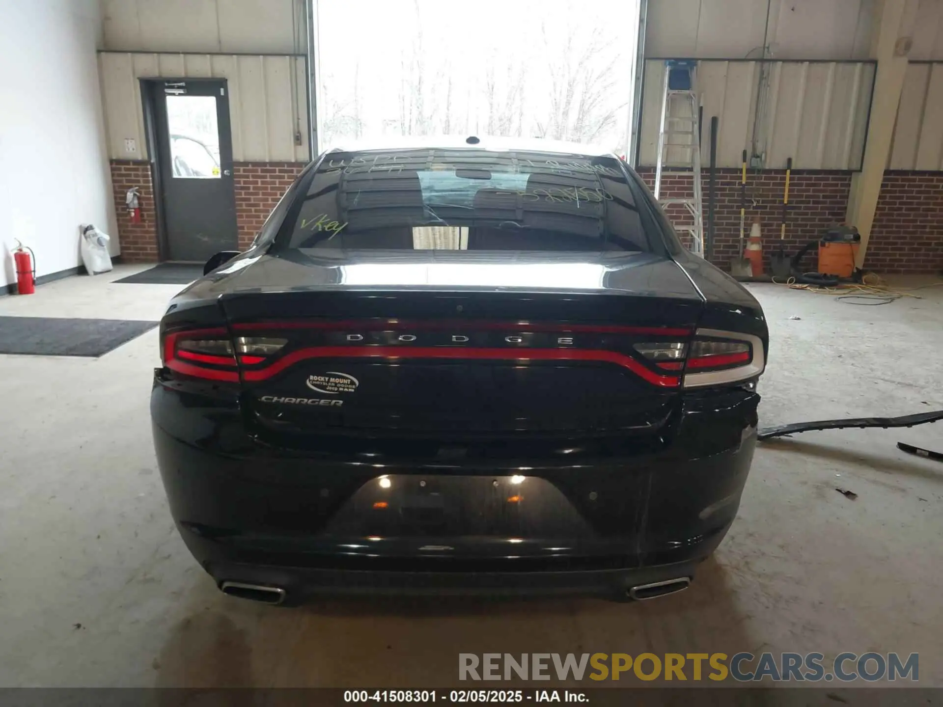 16 Photograph of a damaged car 2C3CDXBGXMH522550 DODGE CHARGER 2021
