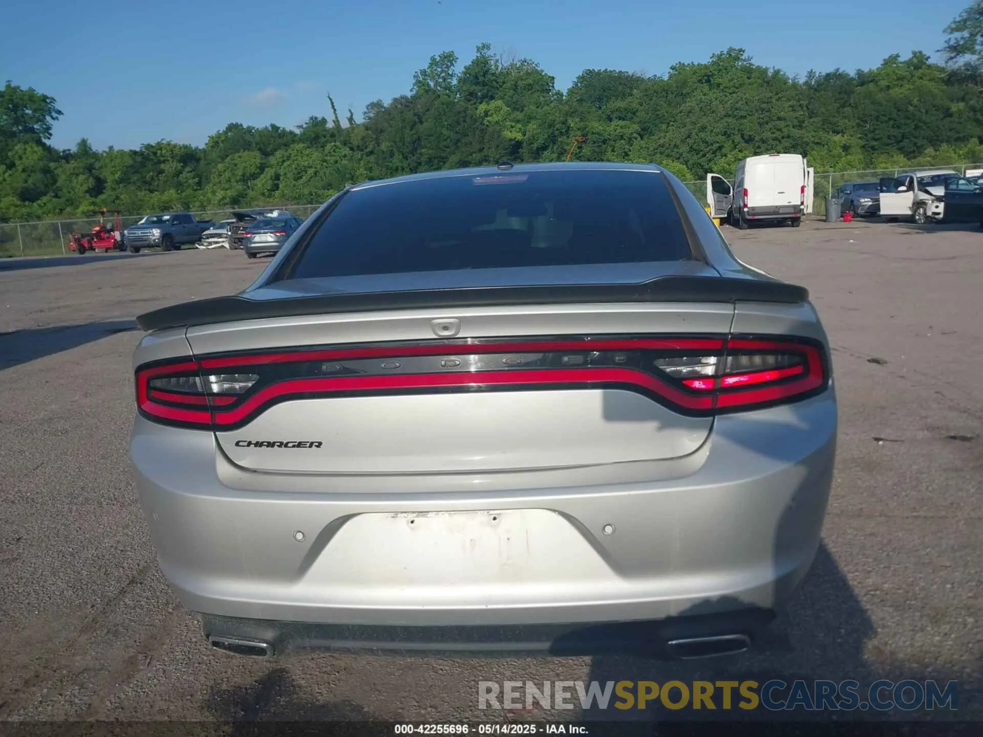 16 Photograph of a damaged car 2C3CDXBGXMH570033 DODGE CHARGER 2021