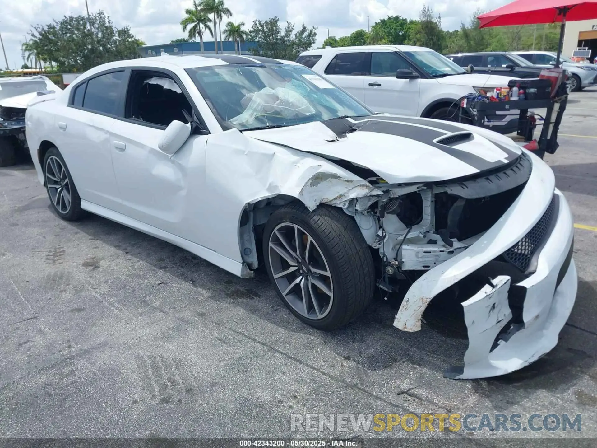 1 Photograph of a damaged car 2C3CDXCT0MH504795 DODGE CHARGER 2021