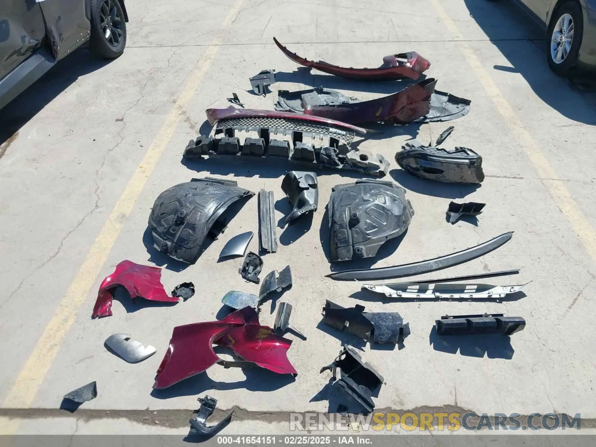 12 Photograph of a damaged car 2C3CDXCT6MH612418 DODGE CHARGER 2021