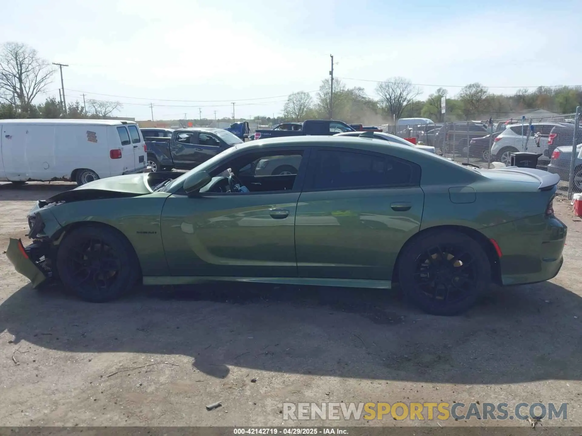 14 Photograph of a damaged car 2C3CDXCT9MH569743 DODGE CHARGER 2021