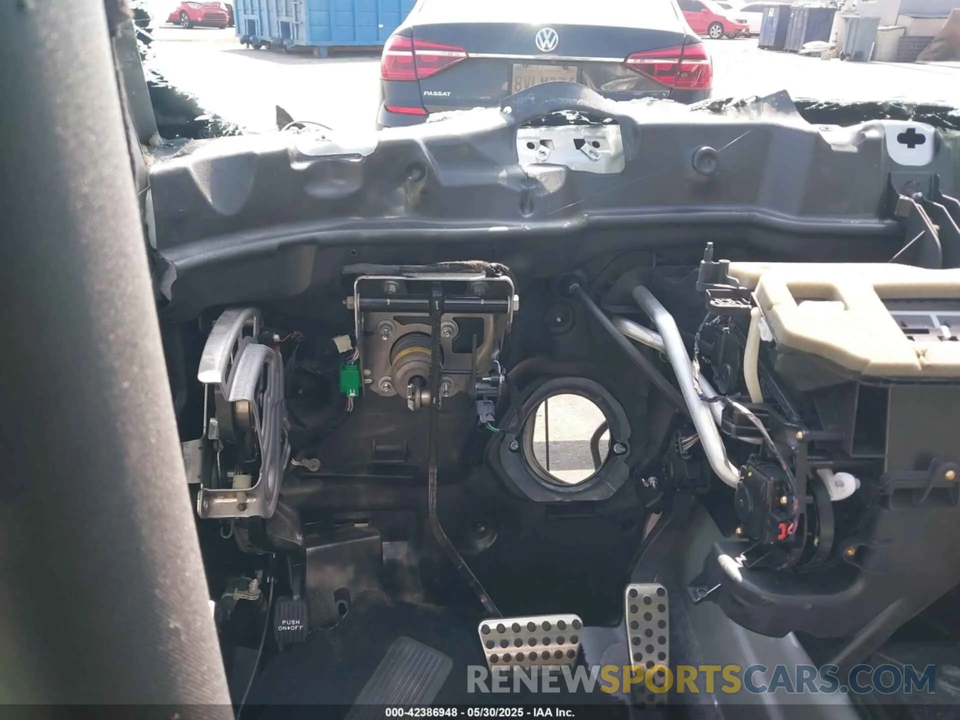 14 Photograph of a damaged car 2C3CDXGJ0MH553651 DODGE CHARGER 2021