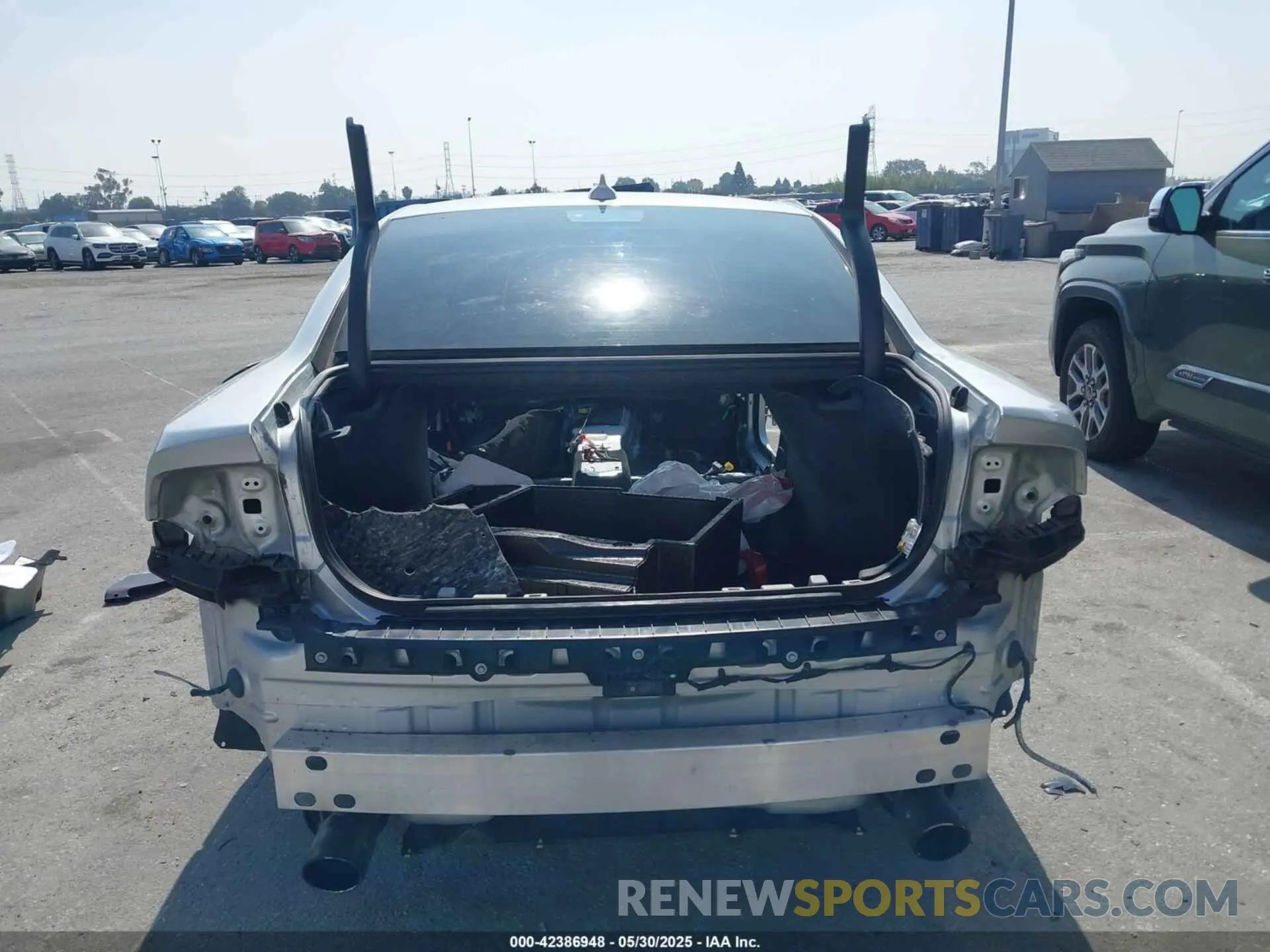 15 Photograph of a damaged car 2C3CDXGJ0MH553651 DODGE CHARGER 2021