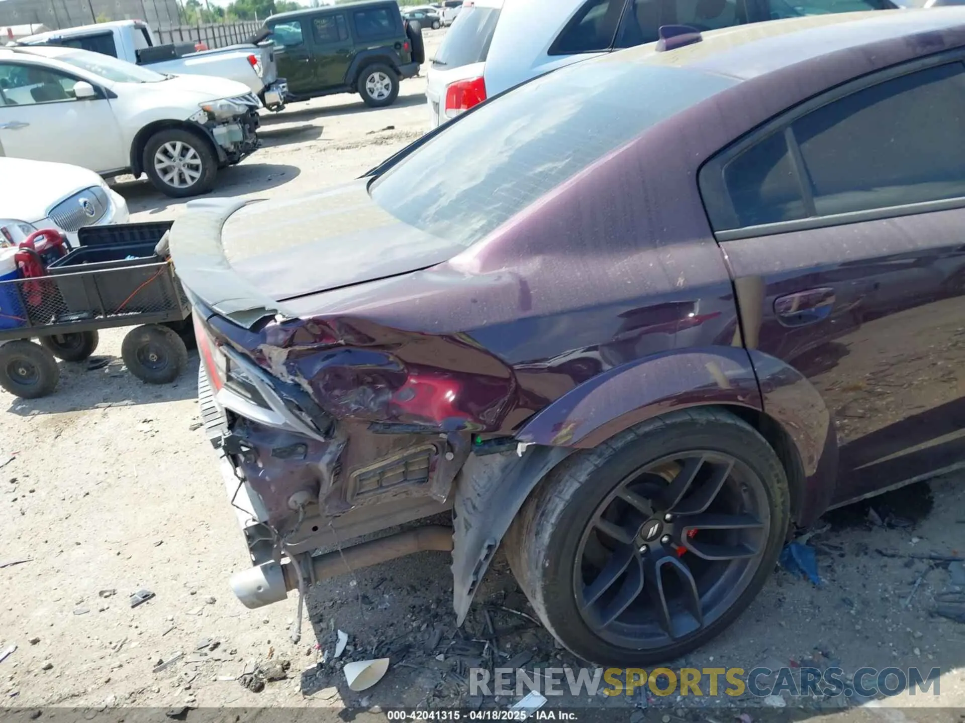 17 Photograph of a damaged car 2C3CDXGJ1MH537796 DODGE CHARGER 2021