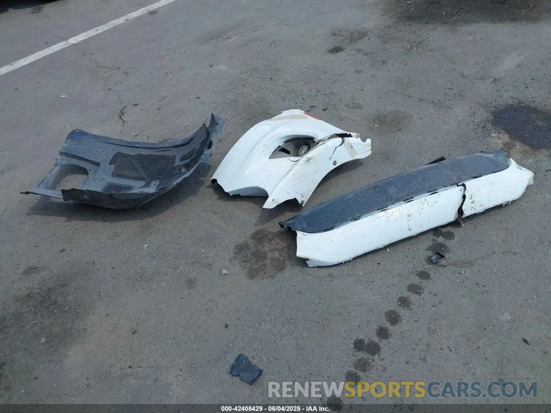 12 Photograph of a damaged car 2C3CDXGJ1MH539869 DODGE CHARGER 2021