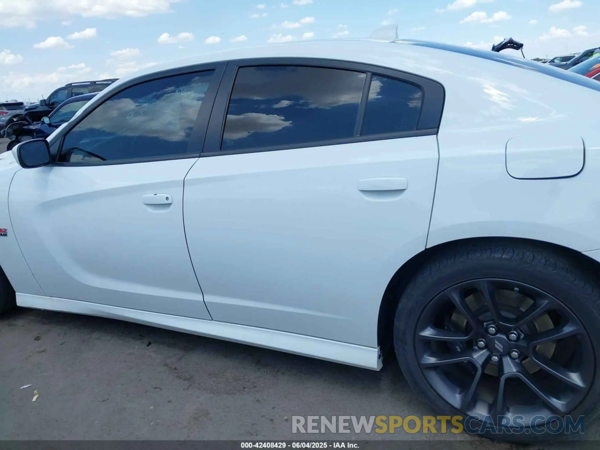 15 Photograph of a damaged car 2C3CDXGJ1MH539869 DODGE CHARGER 2021
