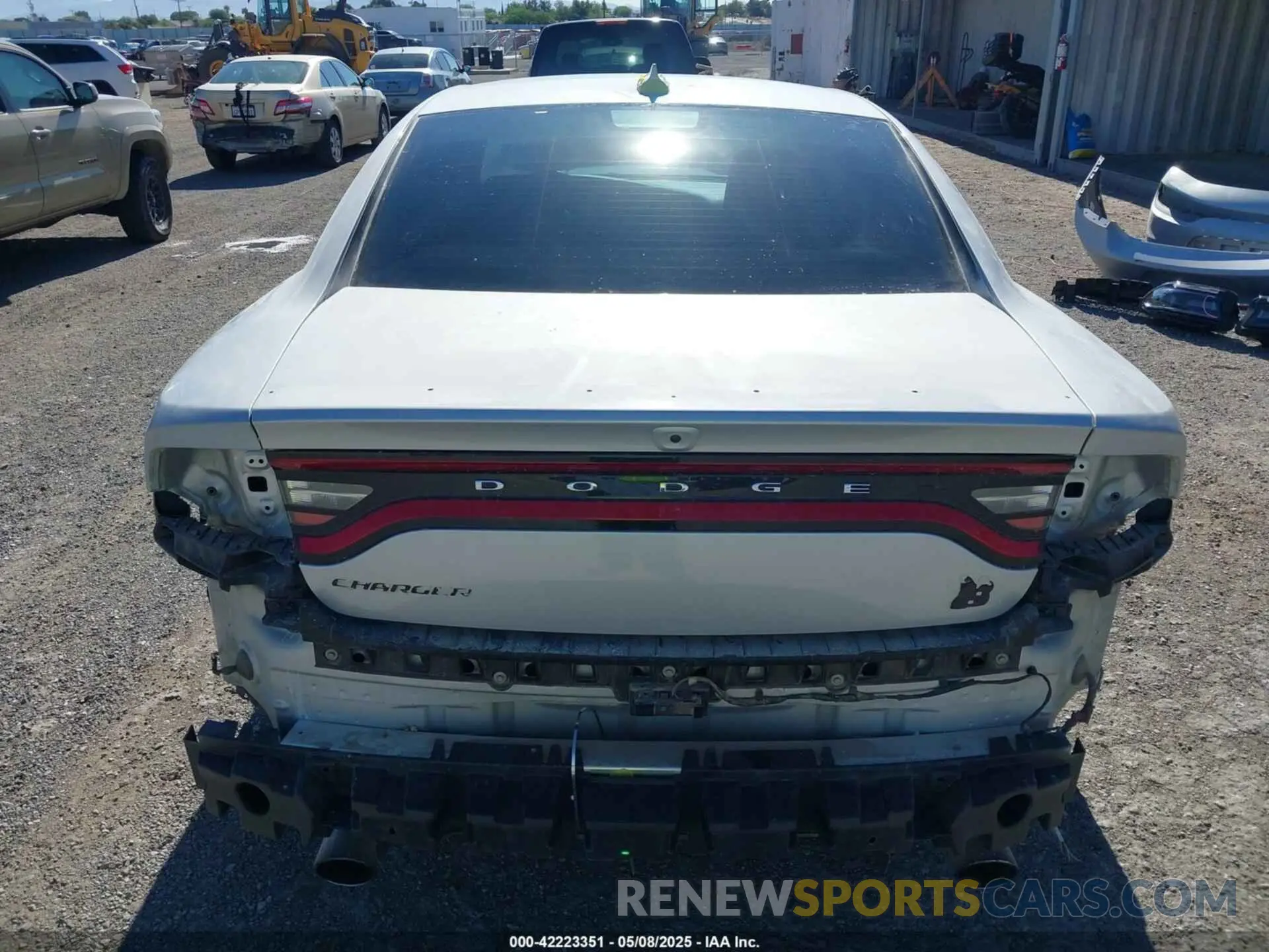 17 Photograph of a damaged car 2C3CDXGJ1MH553061 DODGE CHARGER 2021