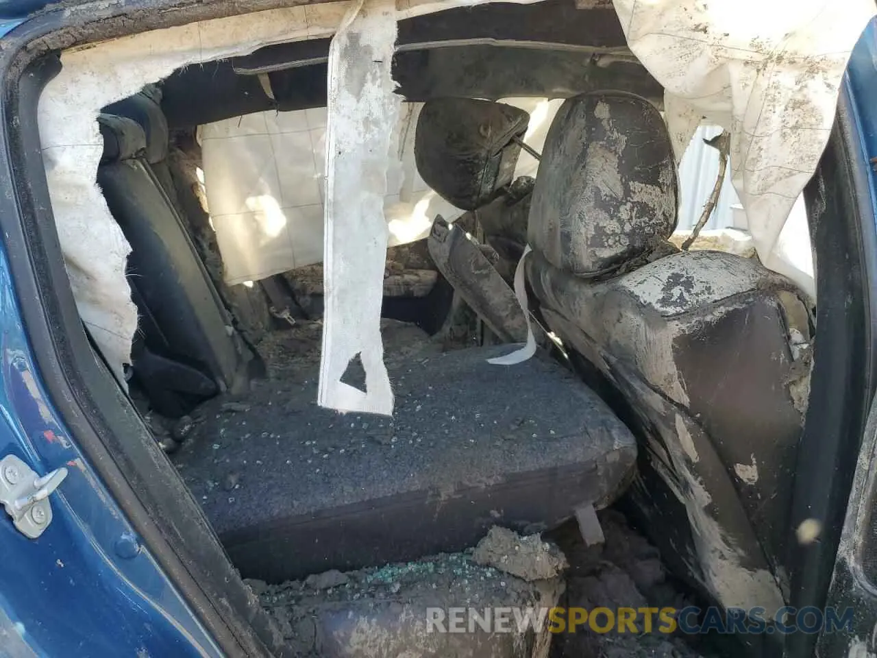 10 Photograph of a damaged car 2C3CDXGJ1MH565193 DODGE CHARGER 2021