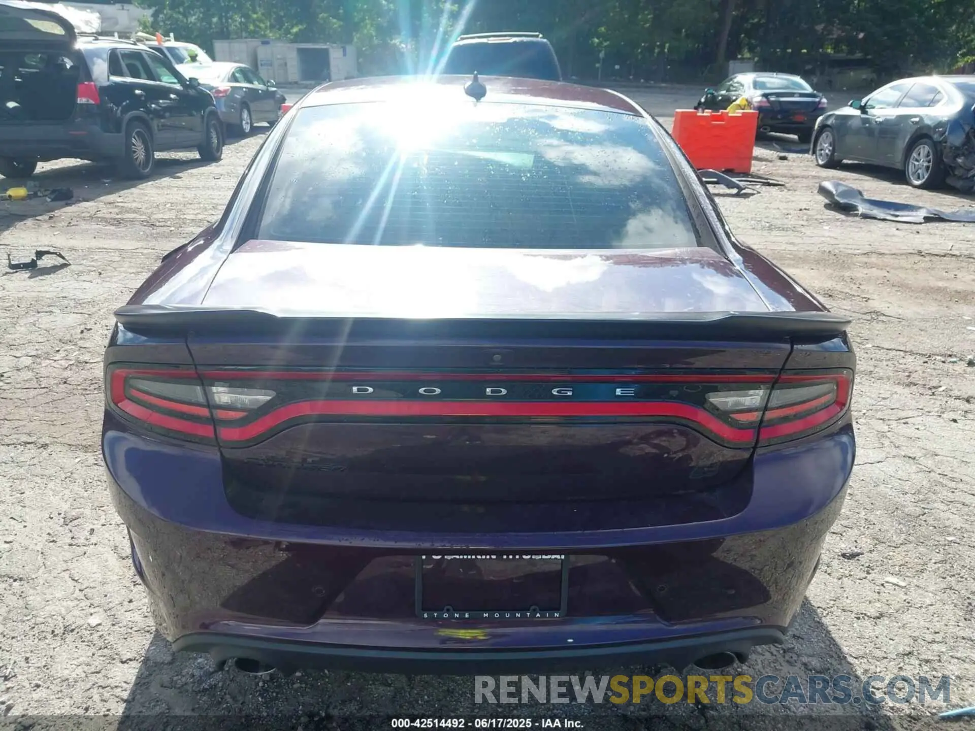 15 Photograph of a damaged car 2C3CDXGJ2MH530422 DODGE CHARGER 2021