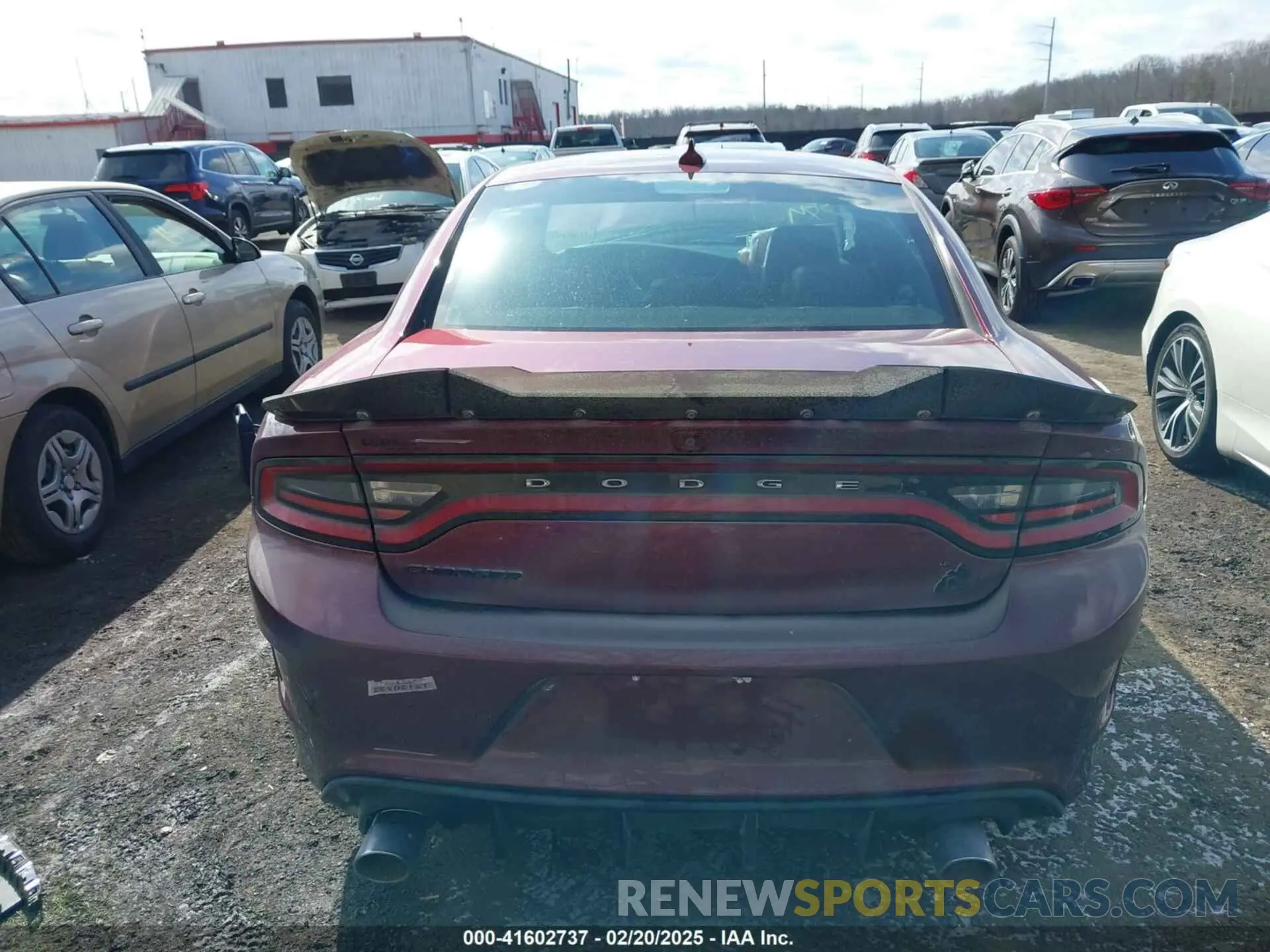 17 Photograph of a damaged car 2C3CDXGJ2MH565297 DODGE CHARGER 2021