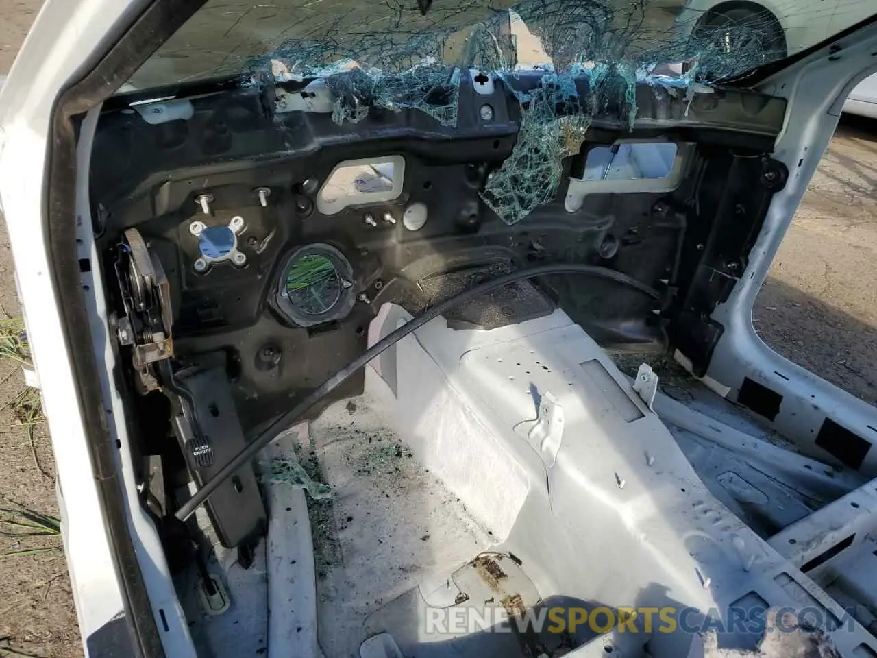 8 Photograph of a damaged car 2C3CDXGJ3MH569360 DODGE CHARGER 2021