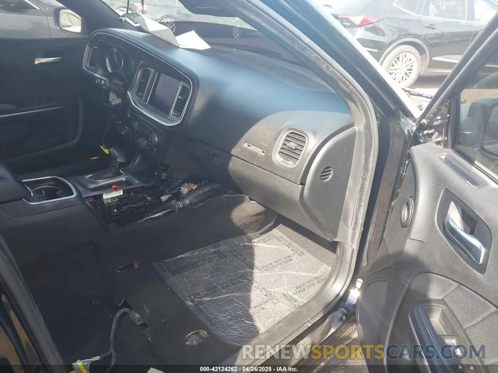 5 Photograph of a damaged car 2C3CDXGJ3MH579676 DODGE CHARGER 2021