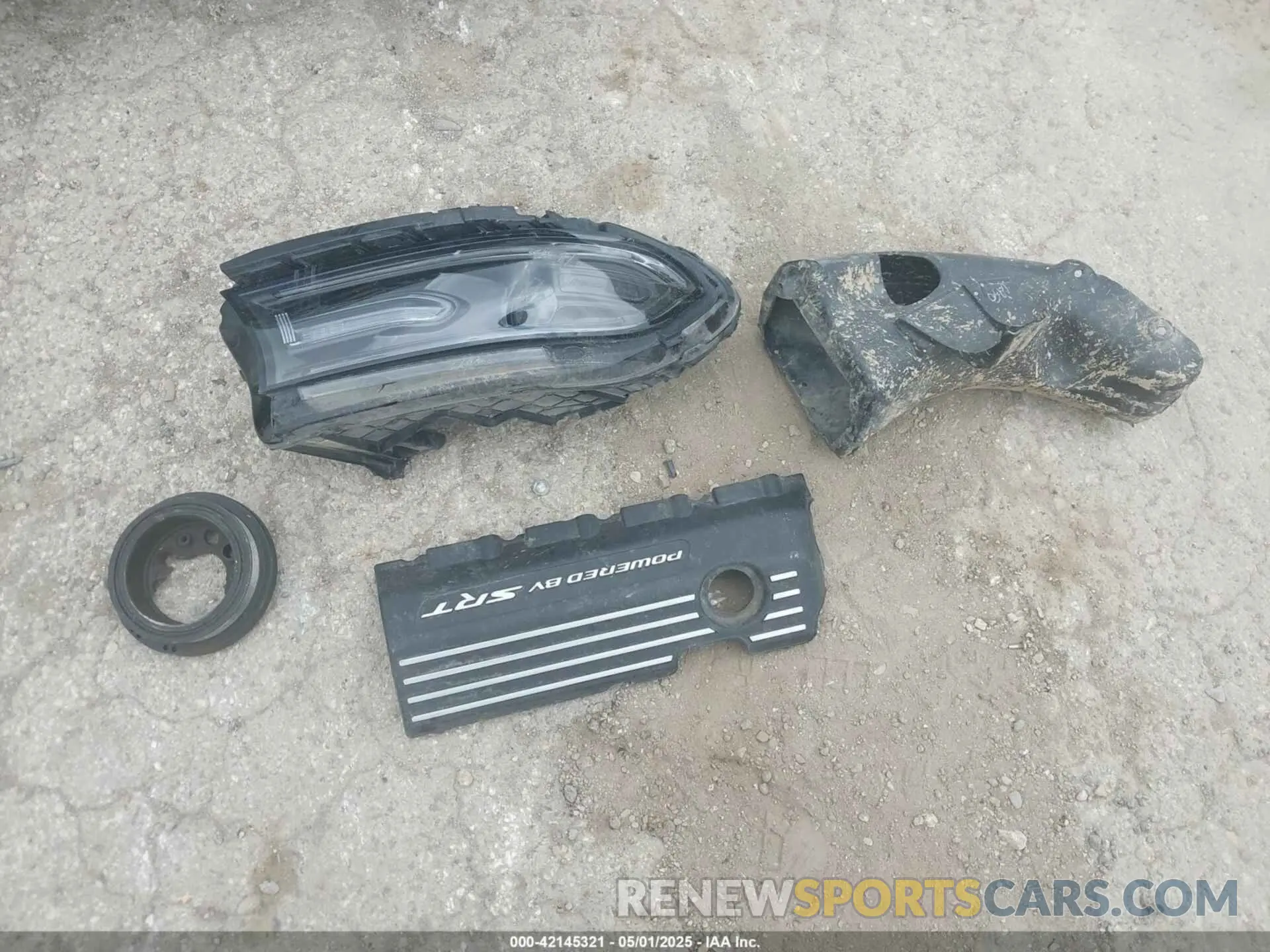 12 Photograph of a damaged car 2C3CDXGJ5MH685014 DODGE CHARGER 2021