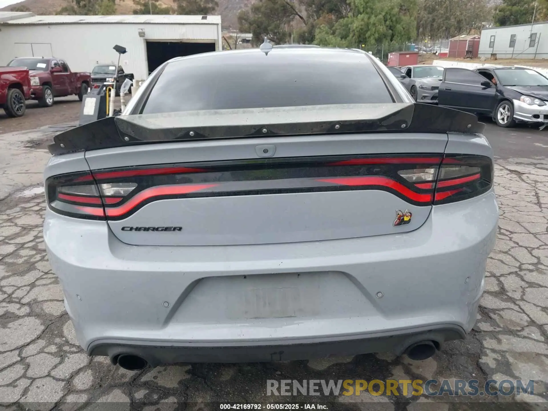 16 Photograph of a damaged car 2C3CDXGJ6MH561480 DODGE CHARGER 2021
