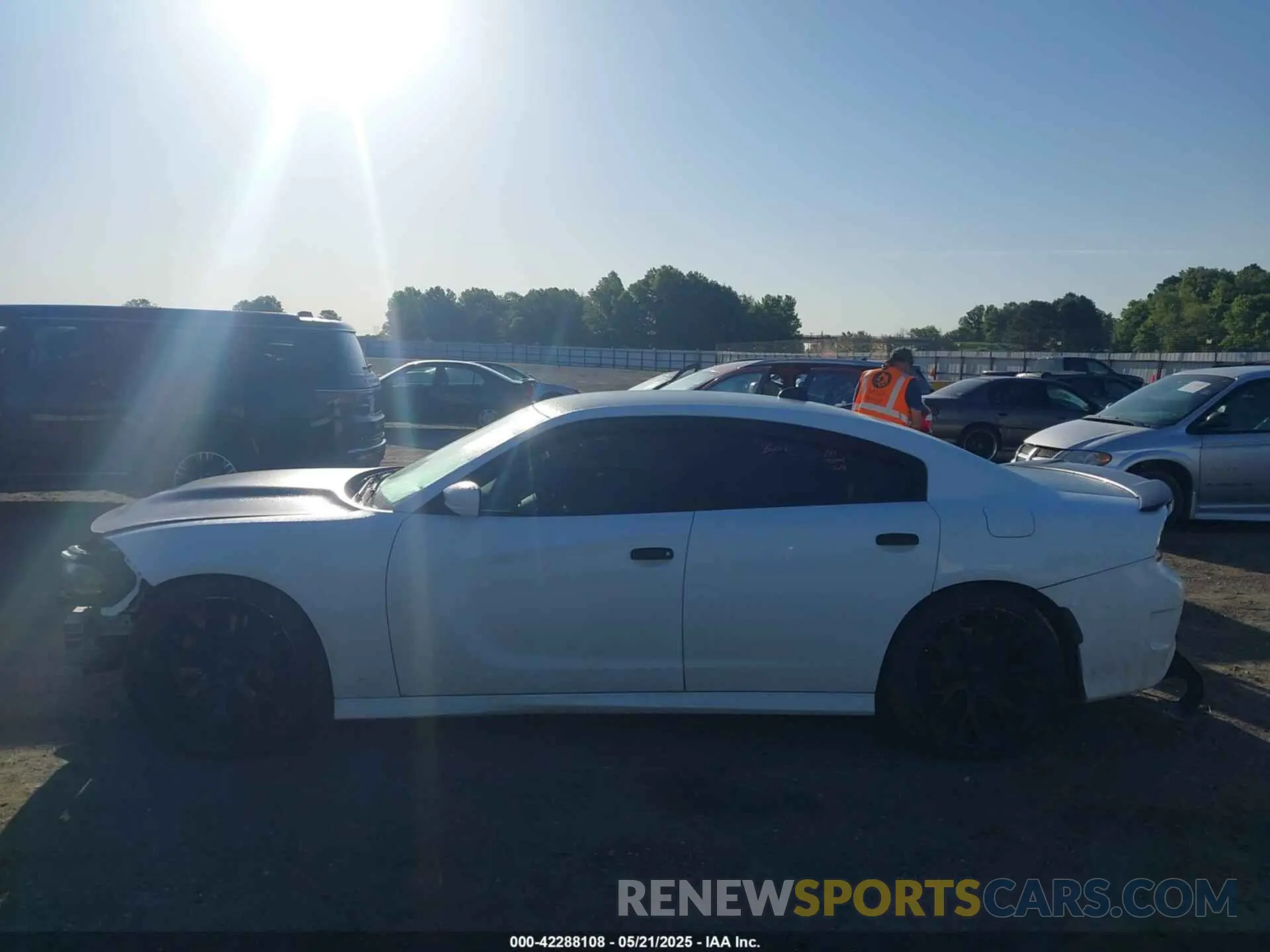 15 Photograph of a damaged car 2C3CDXGJ7MH559396 DODGE CHARGER 2021