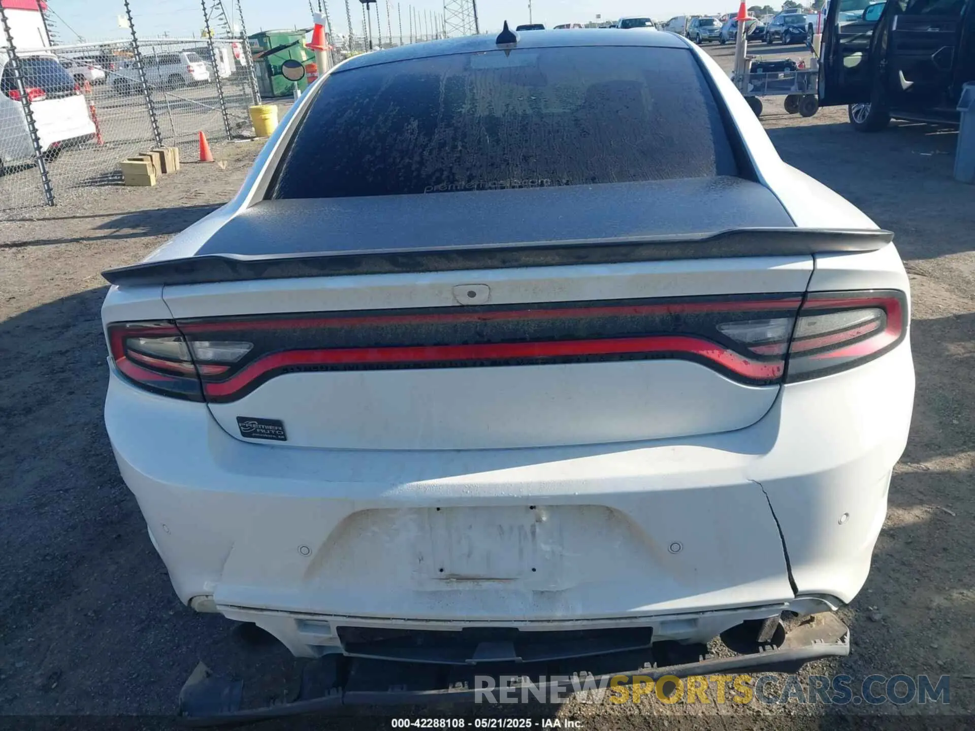 19 Photograph of a damaged car 2C3CDXGJ7MH559396 DODGE CHARGER 2021