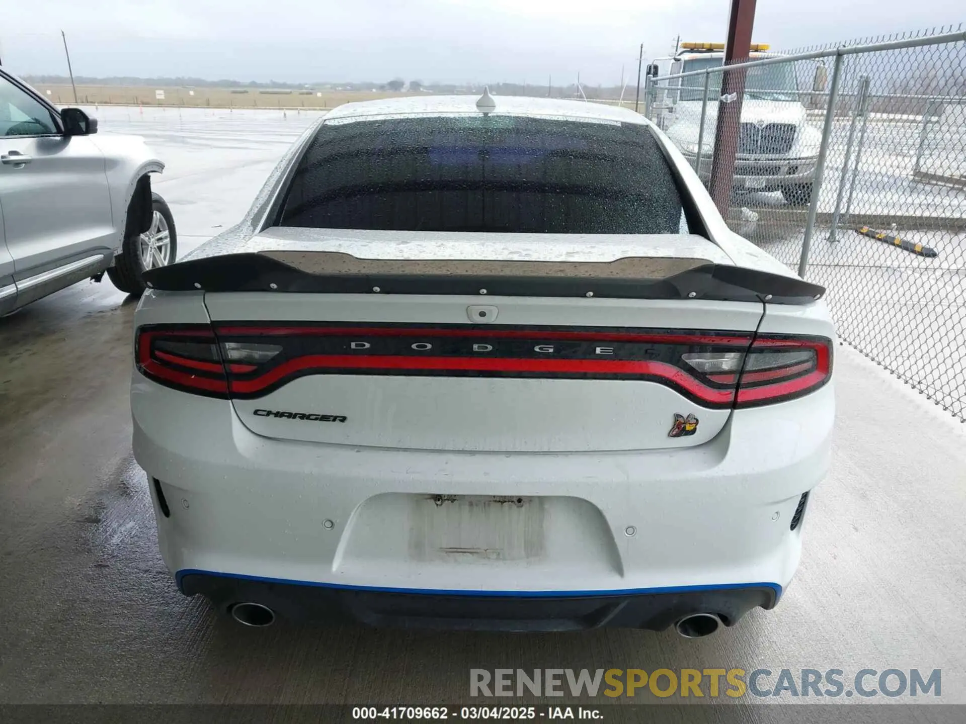 15 Photograph of a damaged car 2C3CDXGJ7MH579874 DODGE CHARGER 2021