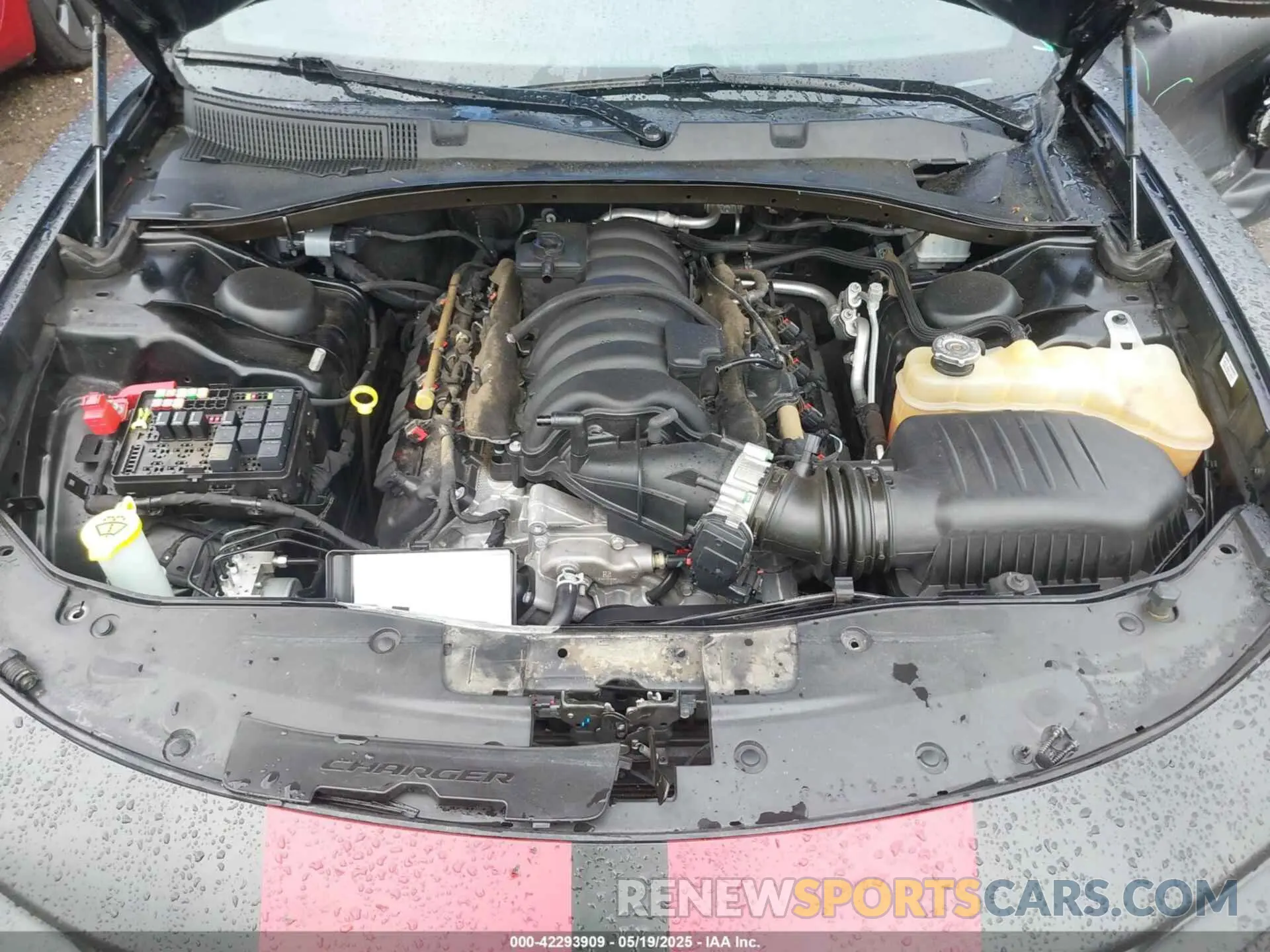 10 Photograph of a damaged car 2C3CDXGJ8MH539772 DODGE CHARGER 2021