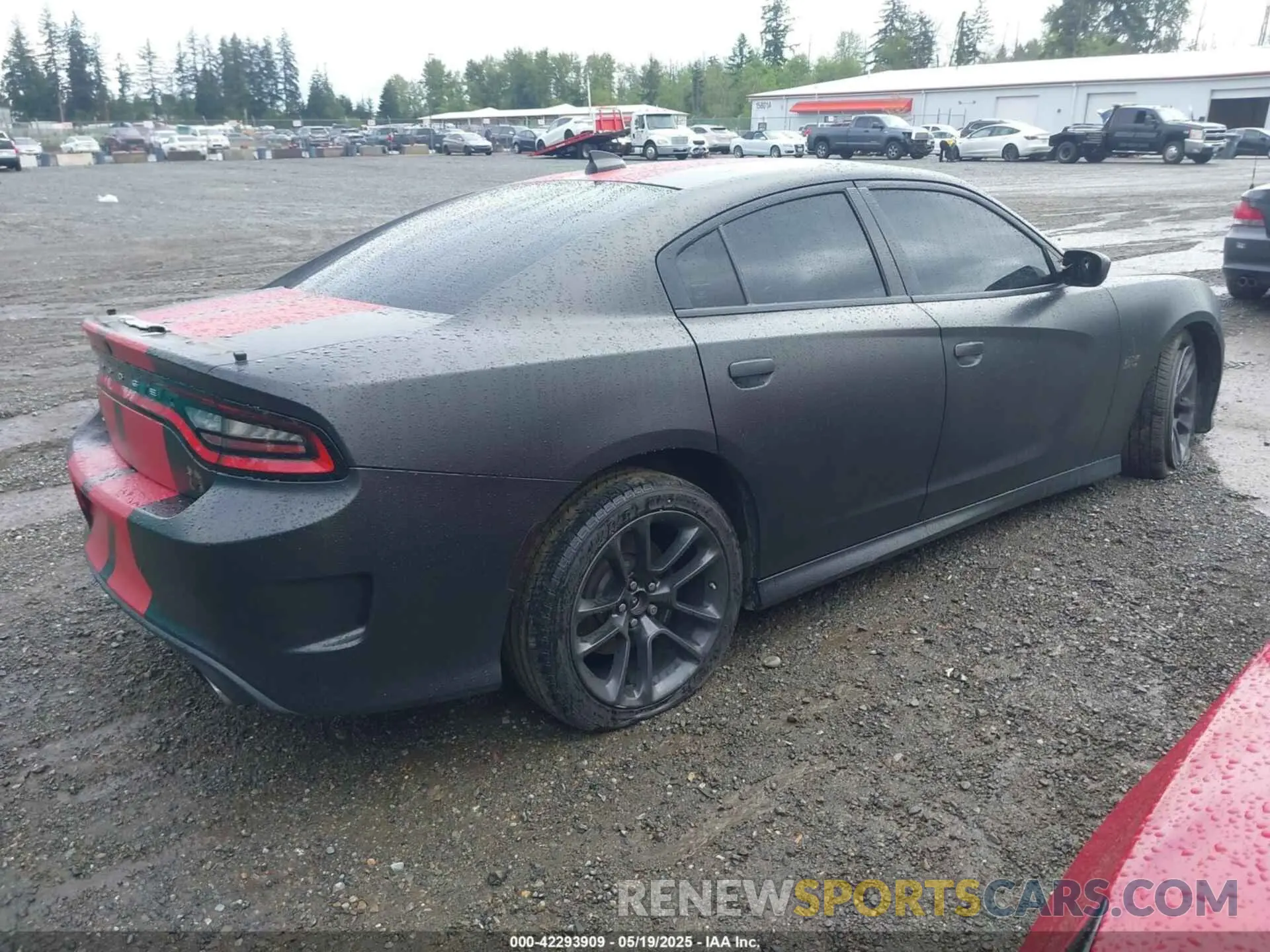 4 Photograph of a damaged car 2C3CDXGJ8MH539772 DODGE CHARGER 2021