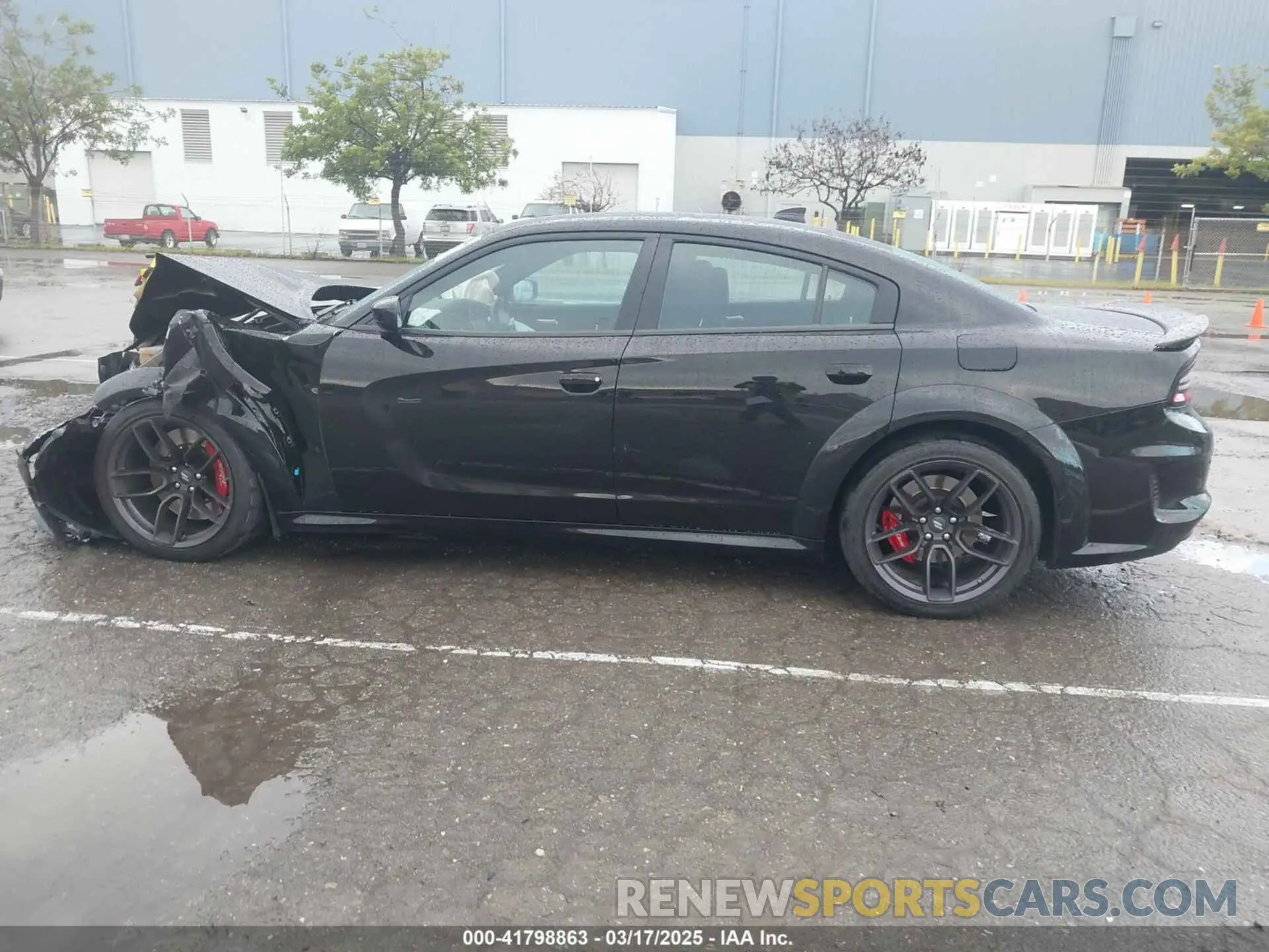 15 Photograph of a damaged car 2C3CDXGJ9MH561070 DODGE CHARGER 2021