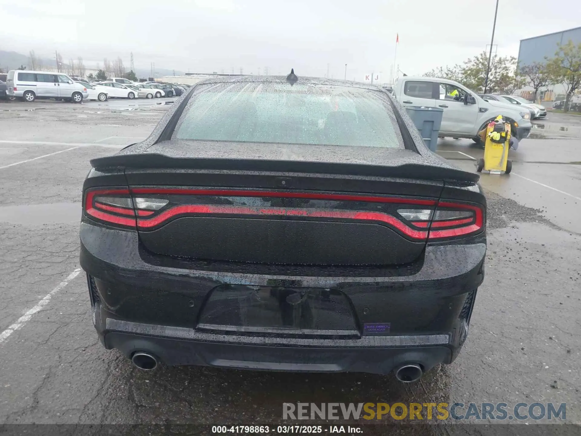 17 Photograph of a damaged car 2C3CDXGJ9MH561070 DODGE CHARGER 2021
