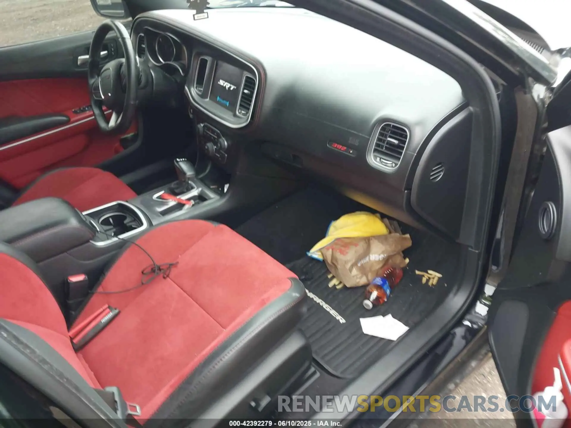 5 Photograph of a damaged car 2C3CDXGJXMH588147 DODGE CHARGER 2021
