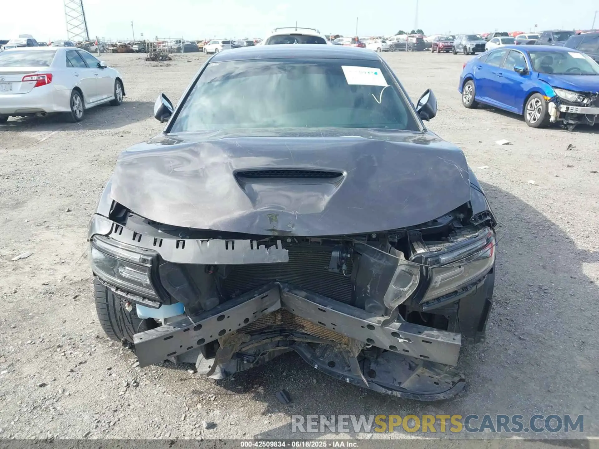 13 Photograph of a damaged car 2C3CDXHG0MH531992 DODGE CHARGER 2021