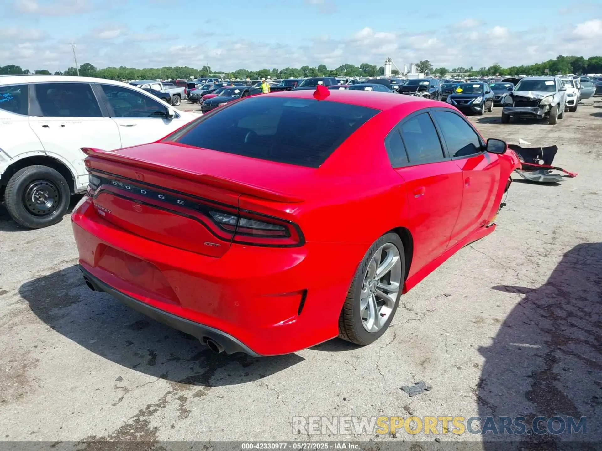 4 Photograph of a damaged car 2C3CDXHG0MH652683 DODGE CHARGER 2021