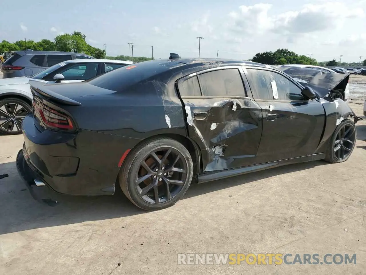 3 Photograph of a damaged car 2C3CDXHG1MH557565 DODGE CHARGER 2021
