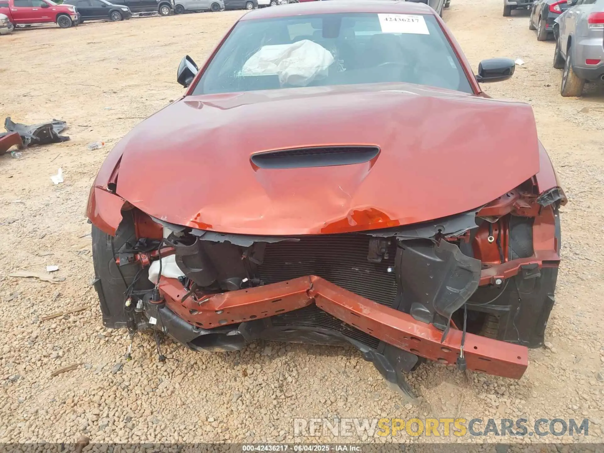 12 Photograph of a damaged car 2C3CDXHG1MH648027 DODGE CHARGER 2021