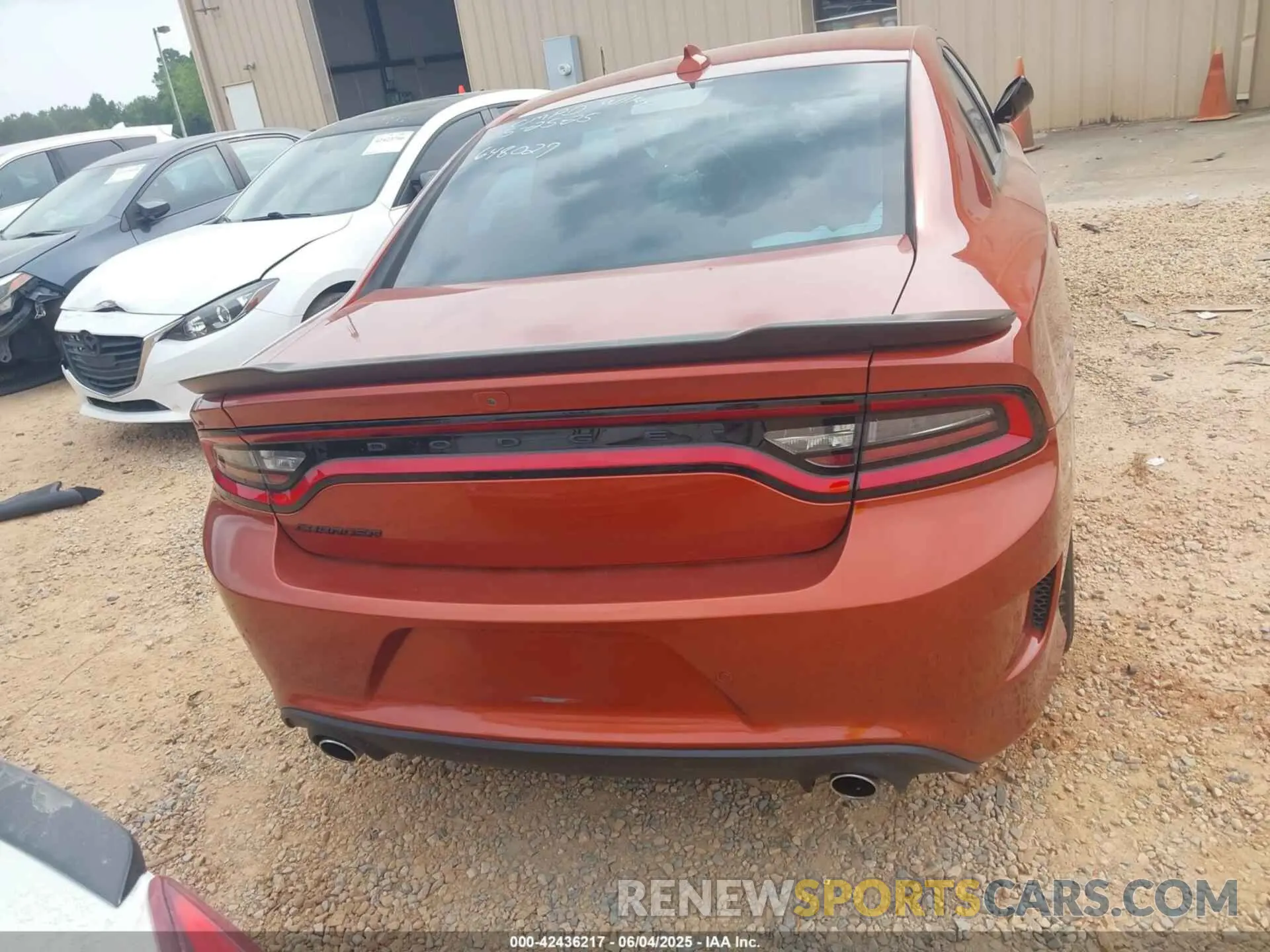 16 Photograph of a damaged car 2C3CDXHG1MH648027 DODGE CHARGER 2021