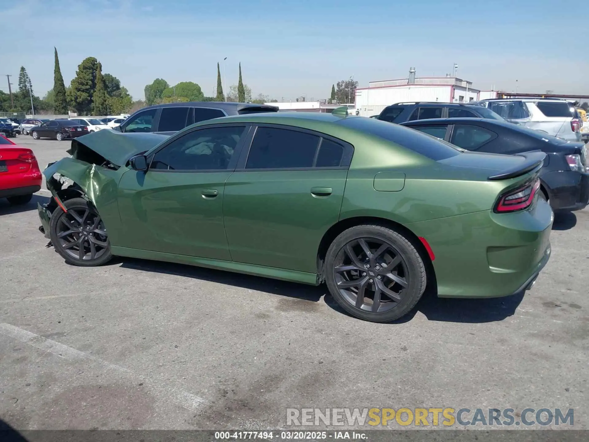 13 Photograph of a damaged car 2C3CDXHG1MH648139 DODGE CHARGER 2021