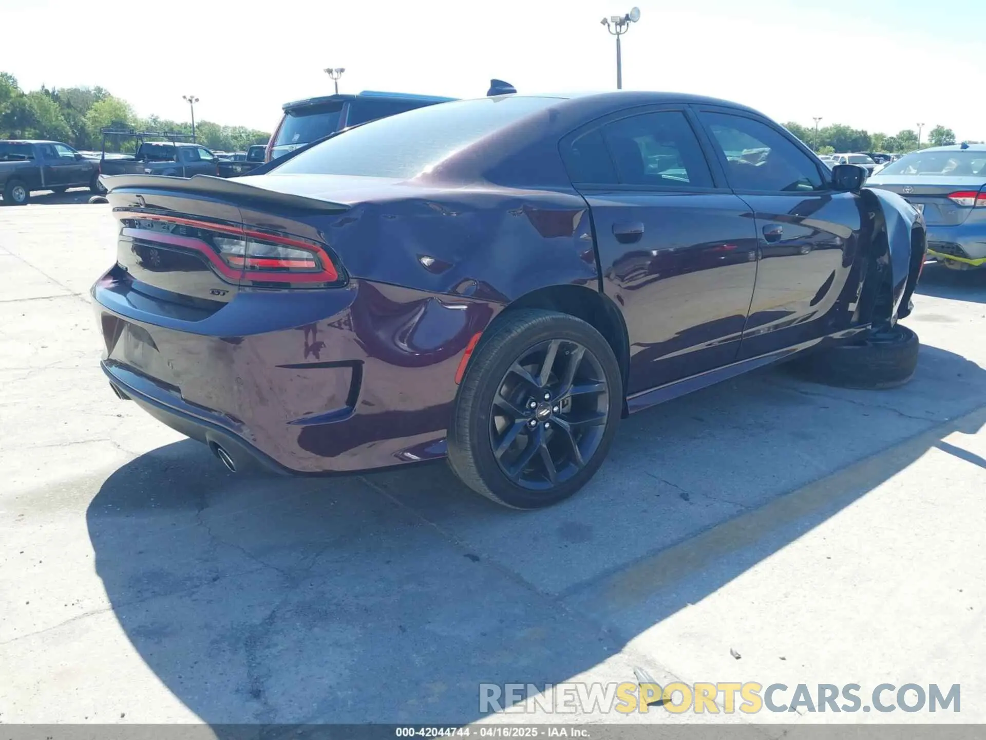 4 Photograph of a damaged car 2C3CDXHG2MH613139 DODGE CHARGER 2021