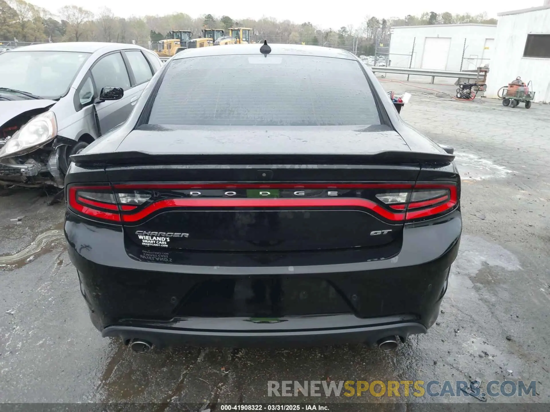 17 Photograph of a damaged car 2C3CDXHG4MH616382 DODGE CHARGER 2021