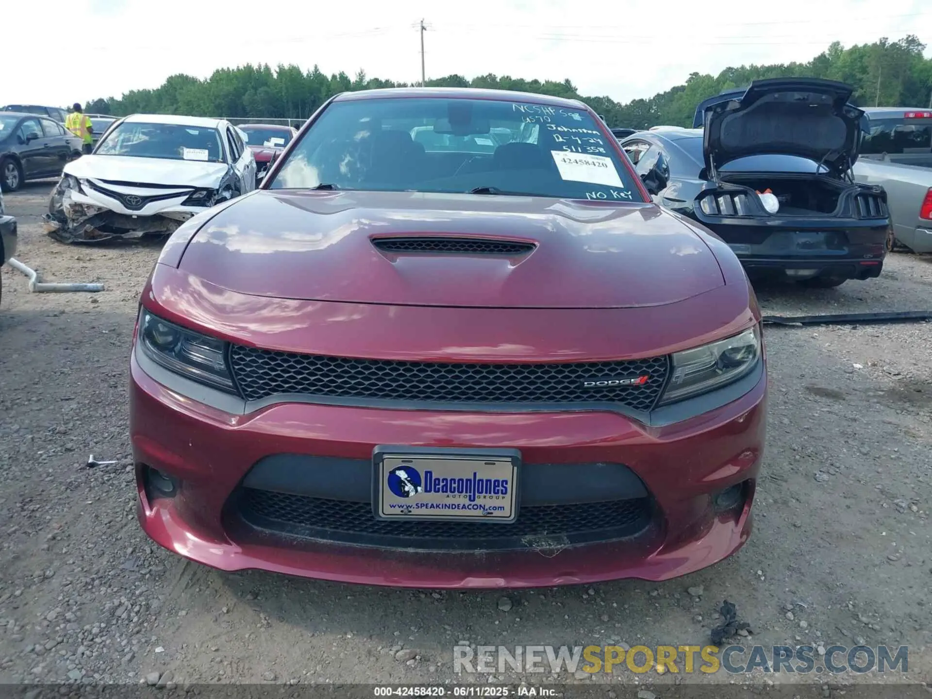 12 Photograph of a damaged car 2C3CDXHG8MH511358 DODGE CHARGER 2021