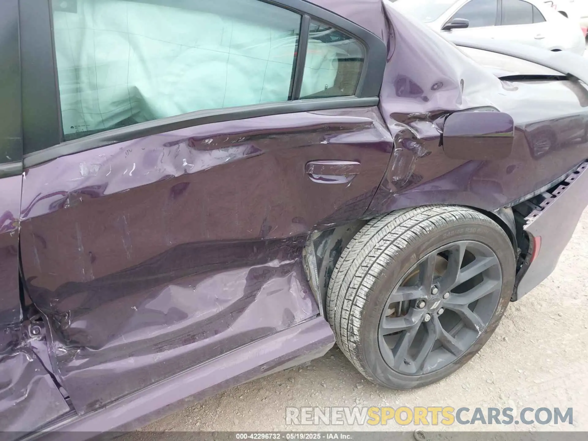 6 Photograph of a damaged car 2C3CDXHG8MH592023 DODGE CHARGER 2021