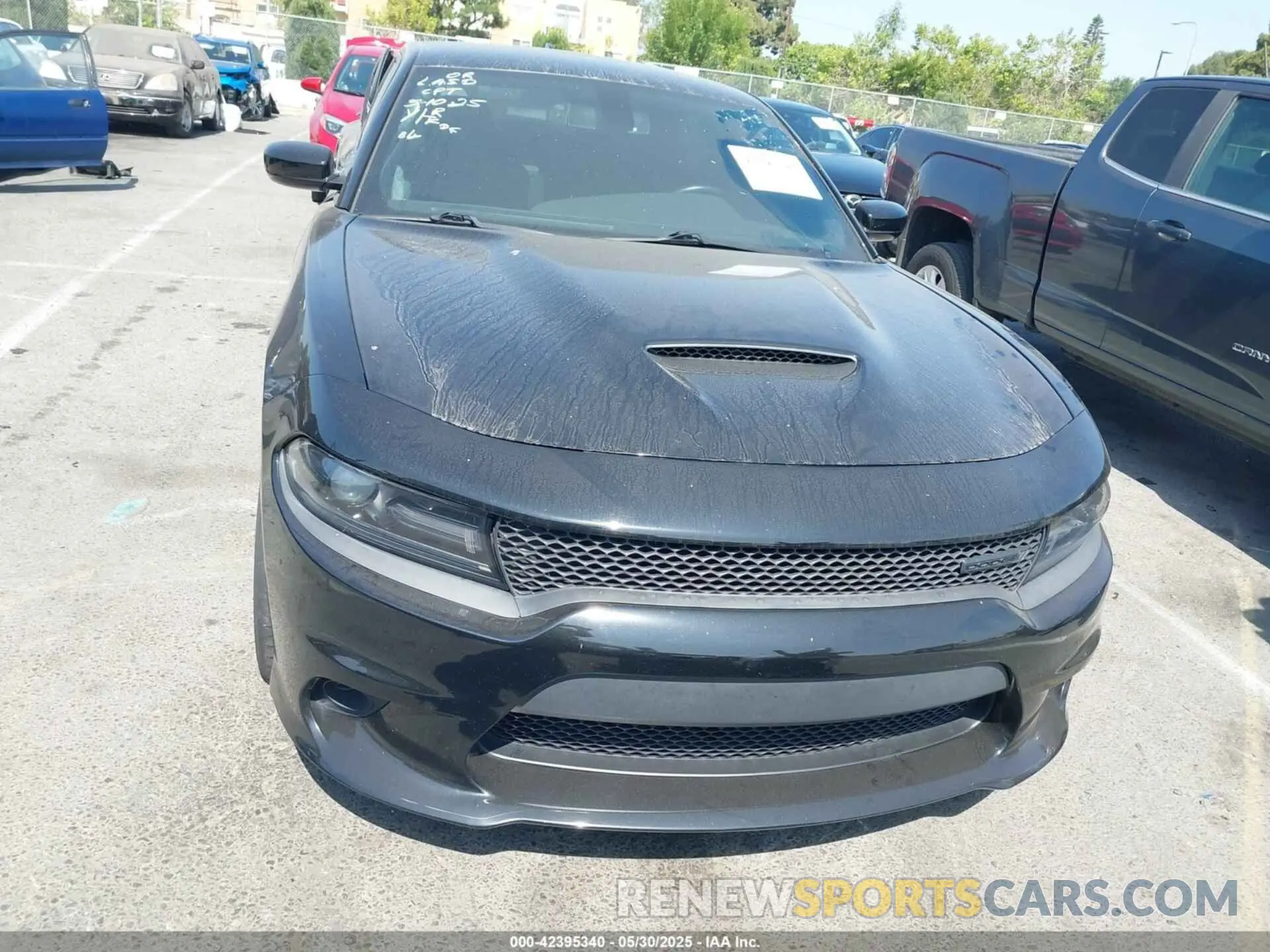 12 Photograph of a damaged car 2C3CDXHGXMH633929 DODGE CHARGER 2021