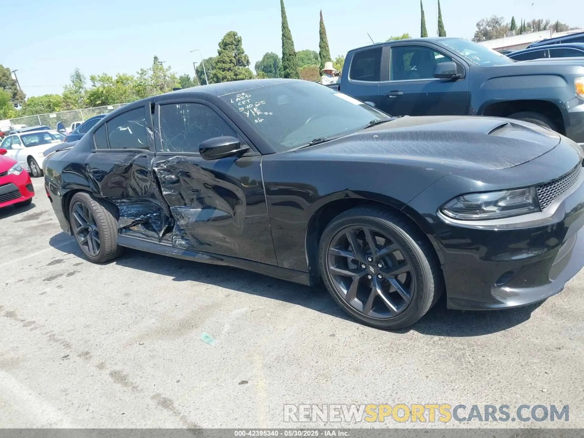 13 Photograph of a damaged car 2C3CDXHGXMH633929 DODGE CHARGER 2021