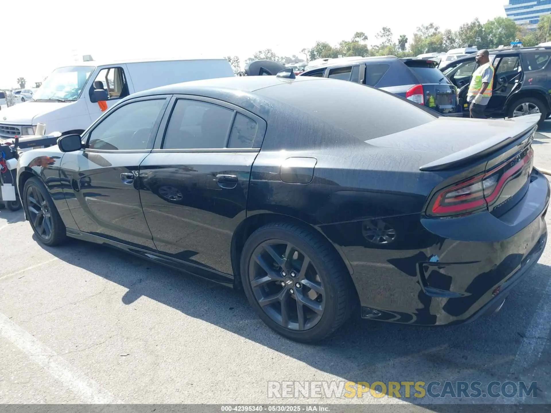 14 Photograph of a damaged car 2C3CDXHGXMH633929 DODGE CHARGER 2021