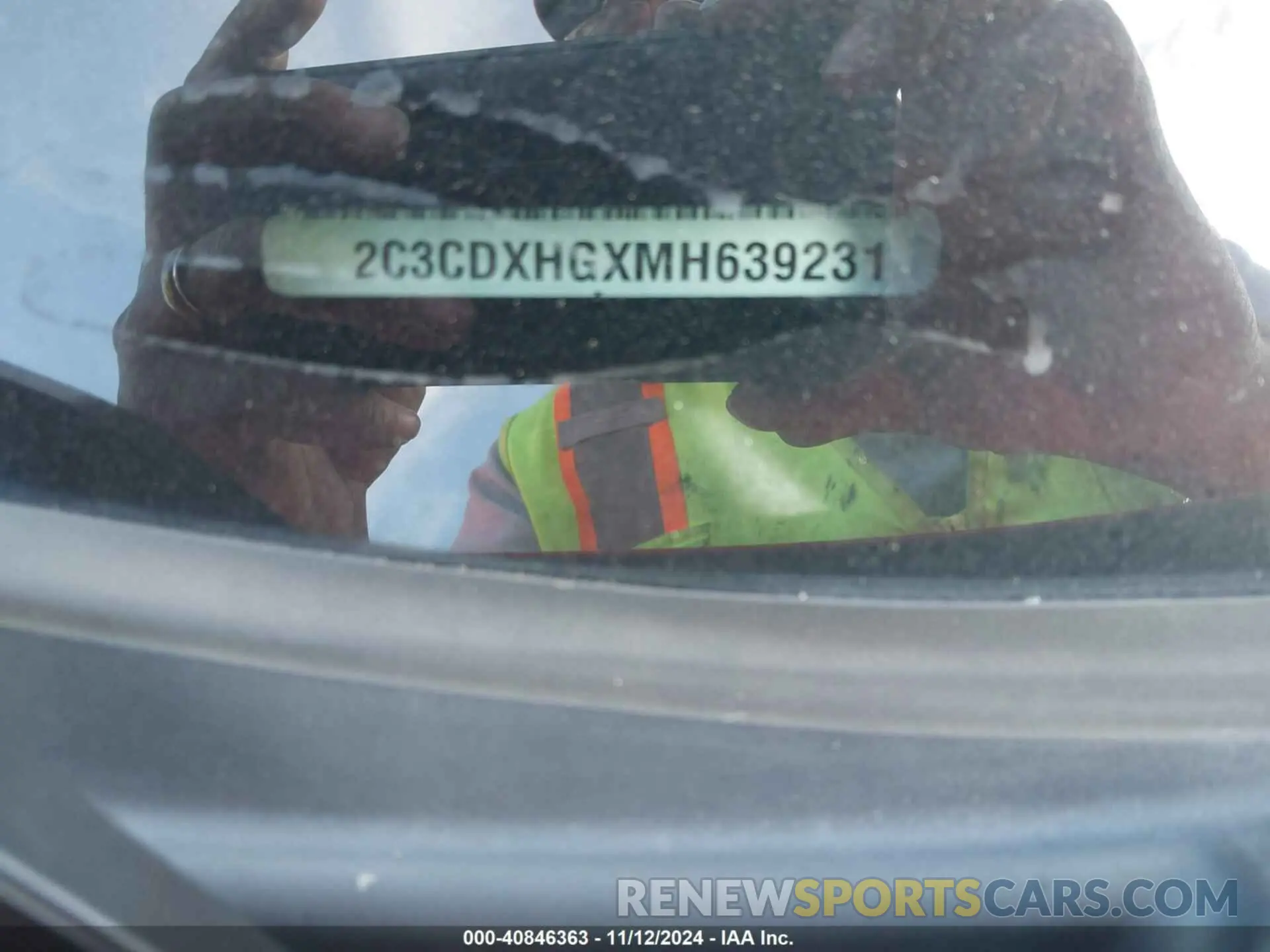 9 Photograph of a damaged car 2C3CDXHGXMH639231 DODGE CHARGER 2021