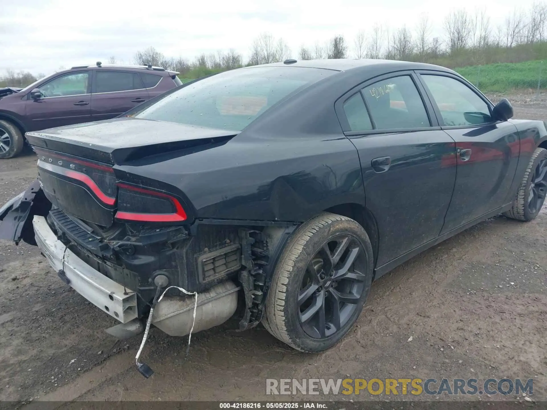 4 Photograph of a damaged car 2C3CDXKG0MH585236 DODGE CHARGER 2021