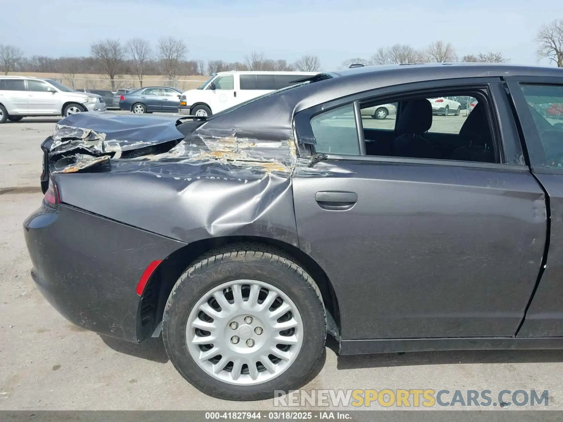 18 Photograph of a damaged car 2C3CDXKG2MH644688 DODGE CHARGER 2021